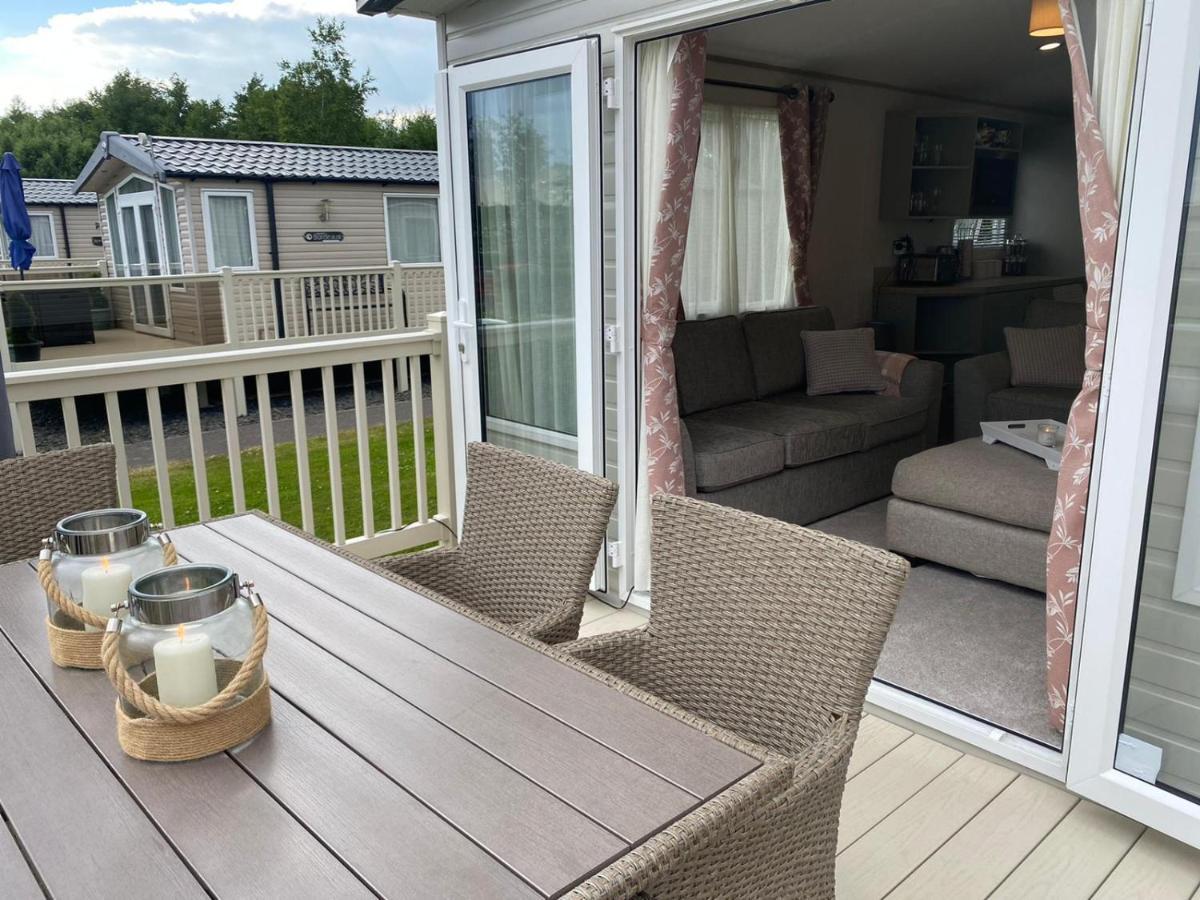 Lake District Prestige Caravan, 3 Bedrooms, Sleeps 8 On Haven Holiday Park Flookburgh Eksteriør billede