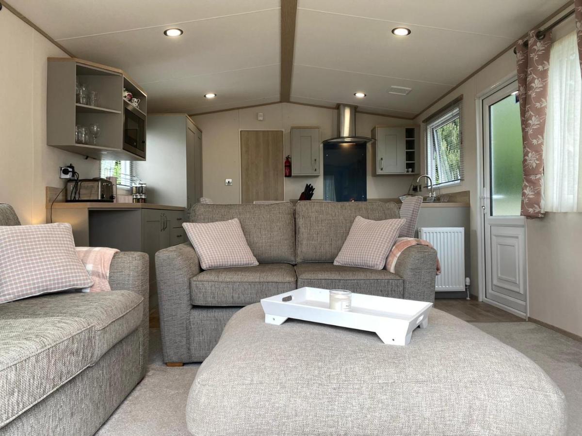 Lake District Prestige Caravan, 3 Bedrooms, Sleeps 8 On Haven Holiday Park Flookburgh Eksteriør billede